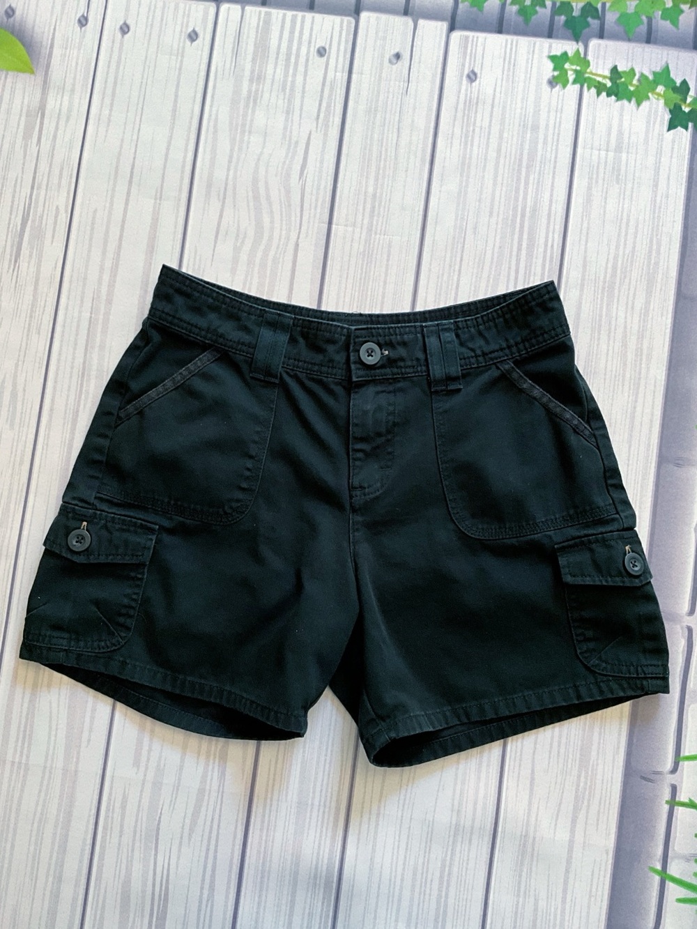 LEE Women’s Mid-Rise Black Cargo 100% Cotton Shorts